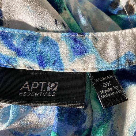 Apt. 9 Sleeveless Button Top Blue Print Loose Fit Size 0X Great worn with jeans! - Picture 5 of 6